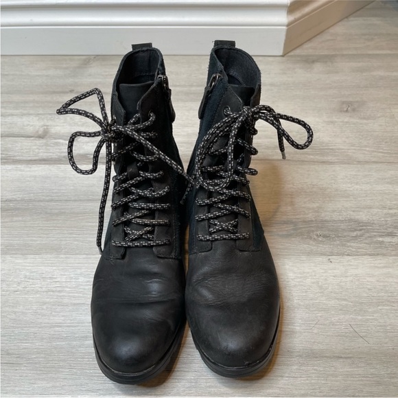 Sorel Emelie Short Lace Boot Light Rain and Heavy Rain Waterproof Black Size 8.5 - Picture 4 of 11